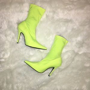 Neon pointed heels